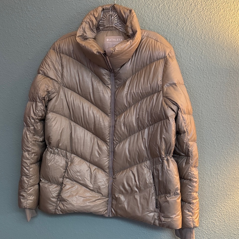 Athleta Lofty Puffer Coat in Quail